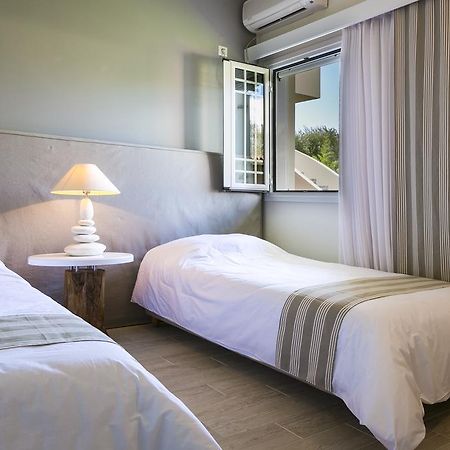 Olive Grove Studios & Apartments 스보로나타 외부 사진