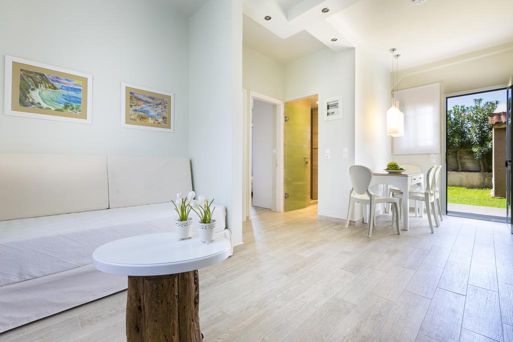 Olive Grove Studios & Apartments 스보로나타 외부 사진