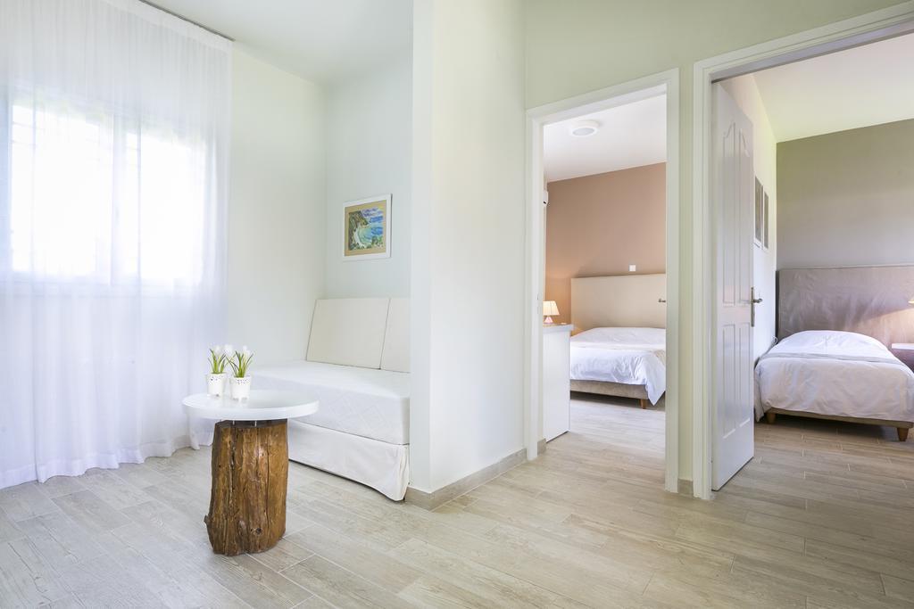 Olive Grove Studios & Apartments 스보로나타 외부 사진