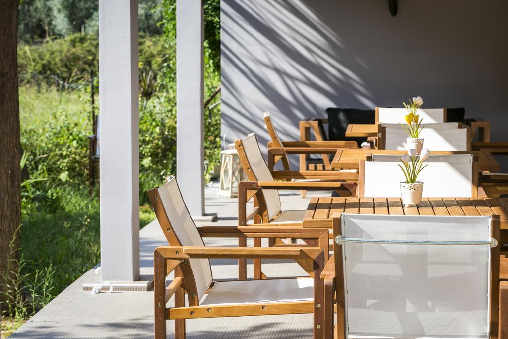 Olive Grove Studios & Apartments 스보로나타 외부 사진
