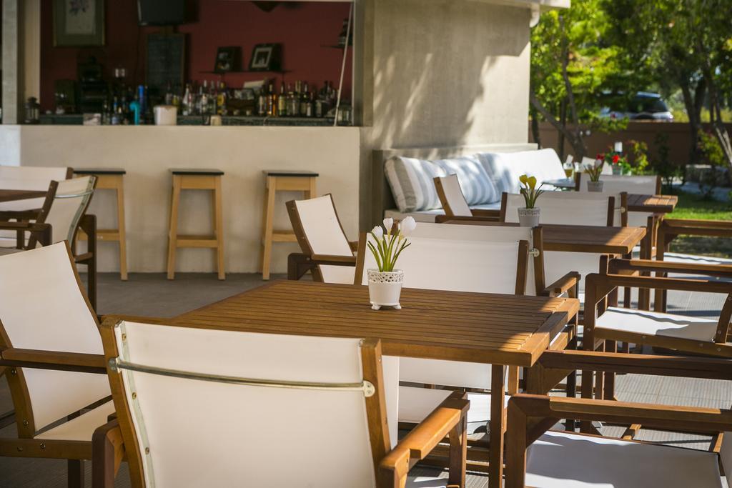 Olive Grove Studios & Apartments 스보로나타 외부 사진