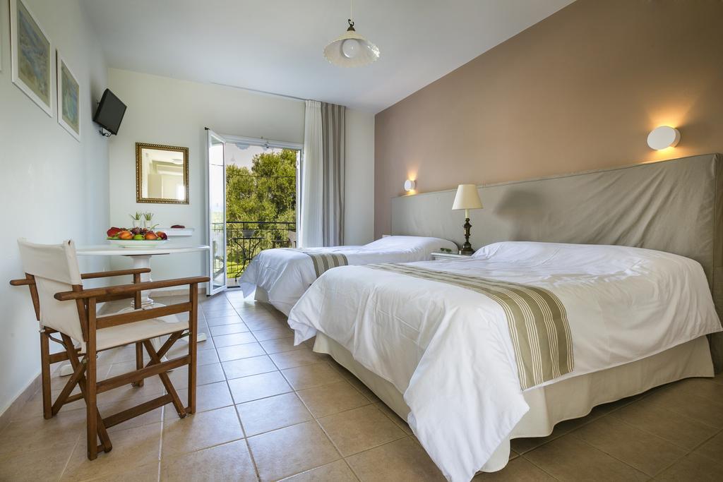 Olive Grove Studios & Apartments 스보로나타 외부 사진