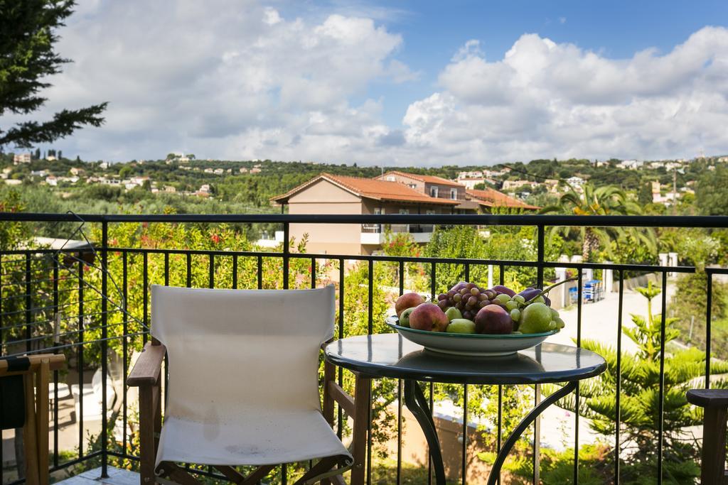 Olive Grove Studios & Apartments 스보로나타 외부 사진