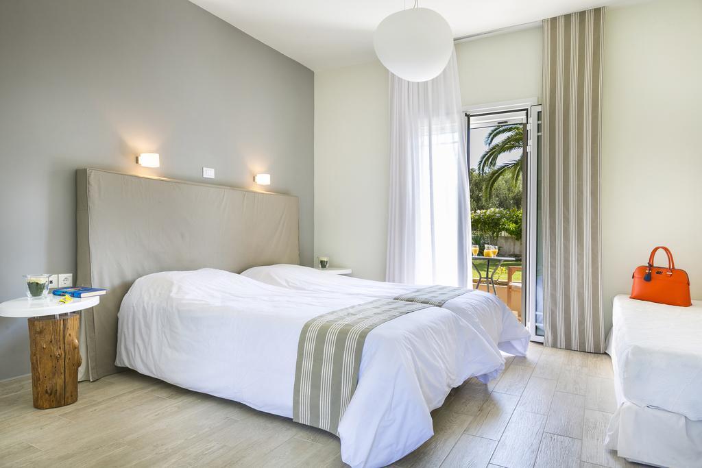 Olive Grove Studios & Apartments 스보로나타 외부 사진