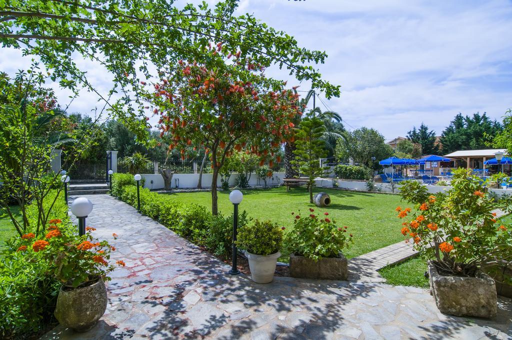 Olive Grove Studios & Apartments 스보로나타 외부 사진