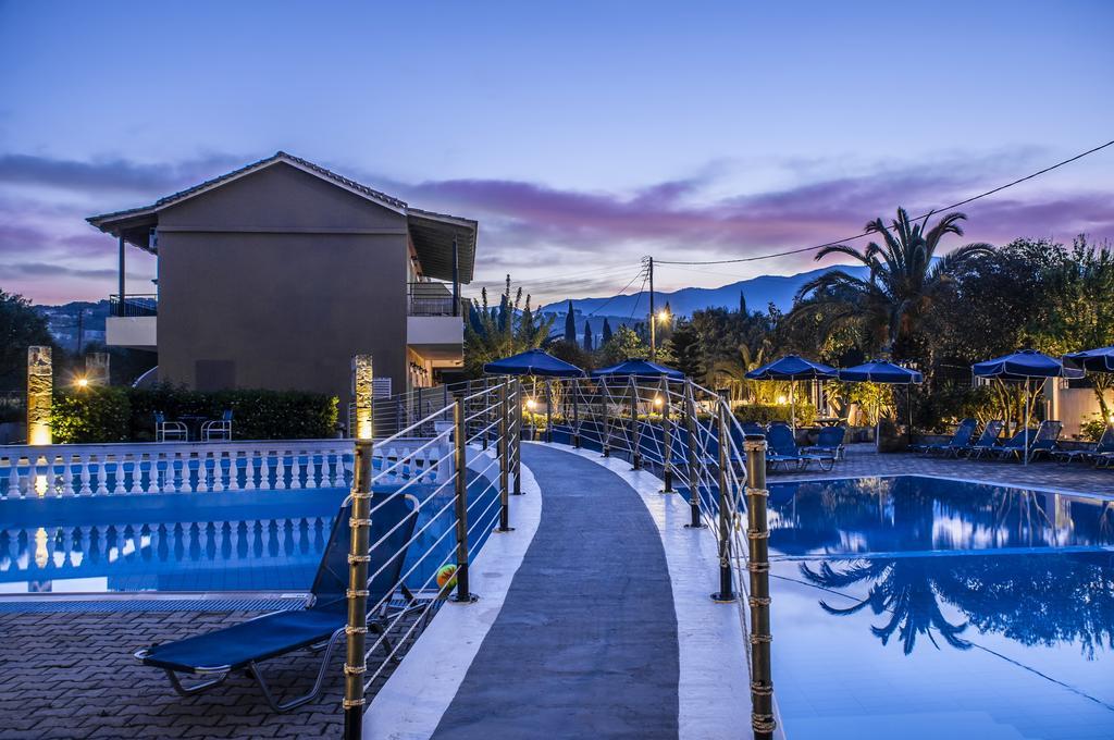 Olive Grove Studios & Apartments 스보로나타 외부 사진